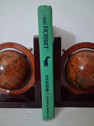 The hobbit tolkien hc - the,