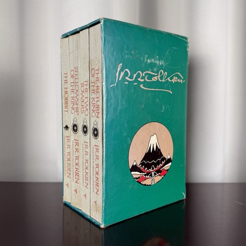 Vintage 1979 the hobbit - vintage,